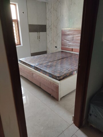 Bedroom in 3 BHK Builder Floor at Rps Palms, Sector 88 – for Sale