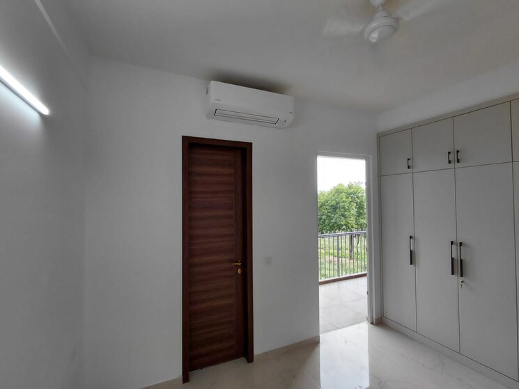 Room, smart-world-orchard 3 Bedroom 1630 Sq.Ft. Apartment In Sector 61 Gurgaon 9191529