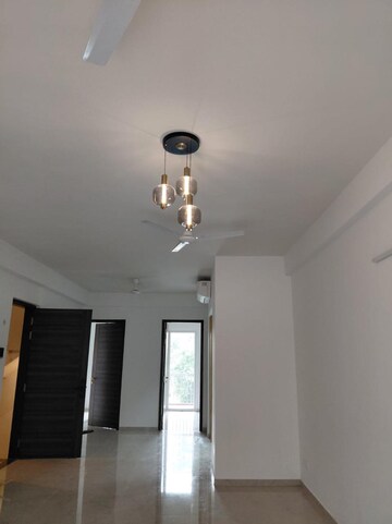 Furnished Amenities in 3 BHK Apartment at Smart World Orchard, Sector 61 – for Rent