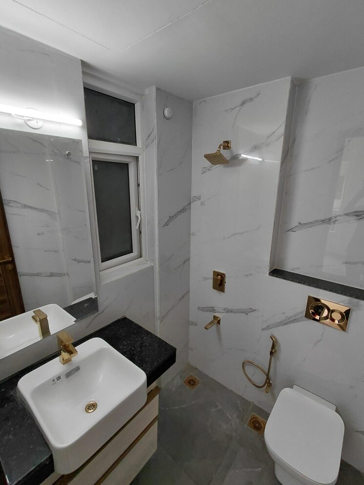 Master Bedroom, smart-world-orchard 3 Bedroom 1630 Sq.Ft. Apartment In Sector 61 Gurgaon 9191529