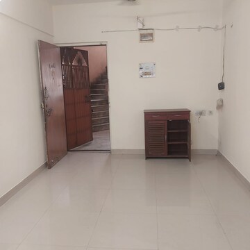 Room in 1 BHK Apartment at Kopar Khairane – for Rent