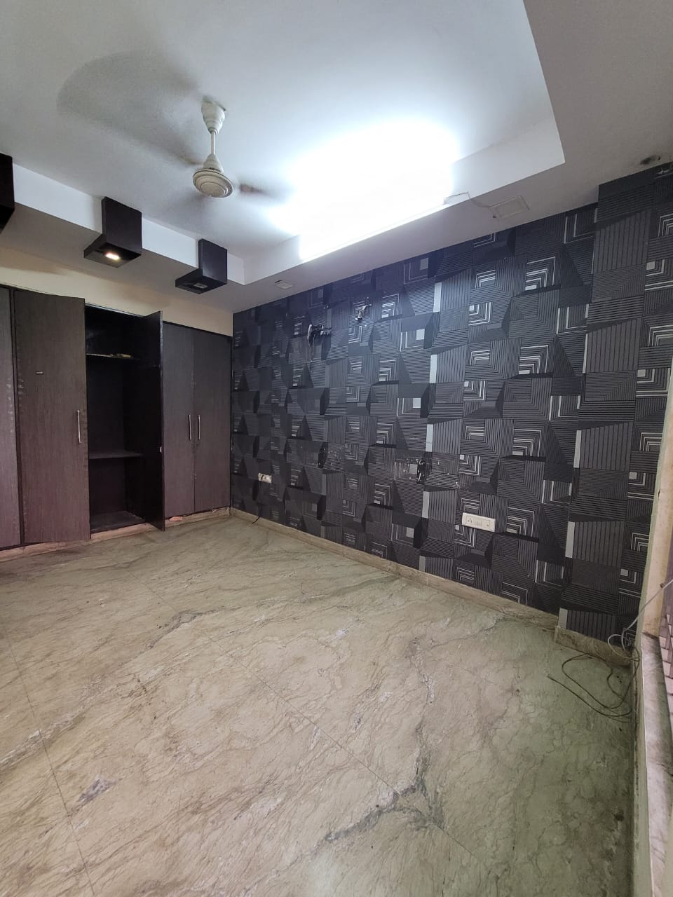 2 BHK Apartment For Sale in Dilshad Colony