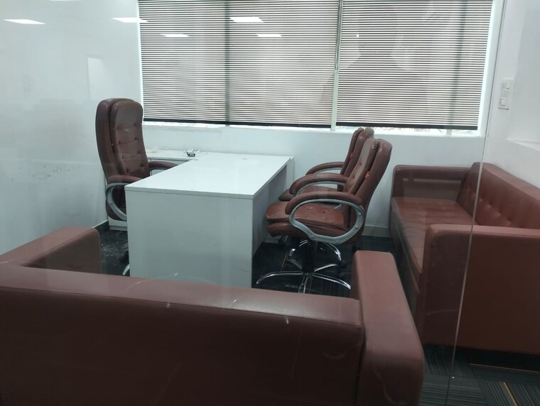Team Area, sector 64 Commercial Office Space 1000 Sq.Ft. In Sector 64 Noida 9191565
