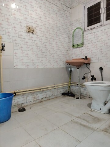 Bathroom in 1 RK Apartment at Sarita Vihar – for Rent