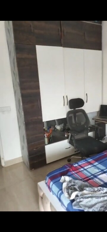 Team Area in 2 BHK Apartment at Gaur City 7th Avenue, Sector 4 Greater Noida – for Rent
