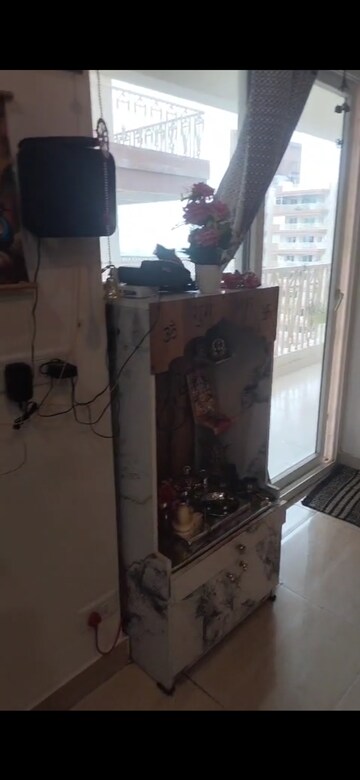 Furnished Amenities in 2 BHK Apartment at Gaur City 7th Avenue, Sector 4 Greater Noida – for Rent