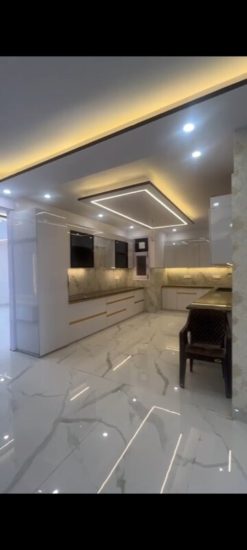 Kitchen in 4 BHK Builder Floor at BPTP District Phase 2, Sector 84 – for Rent