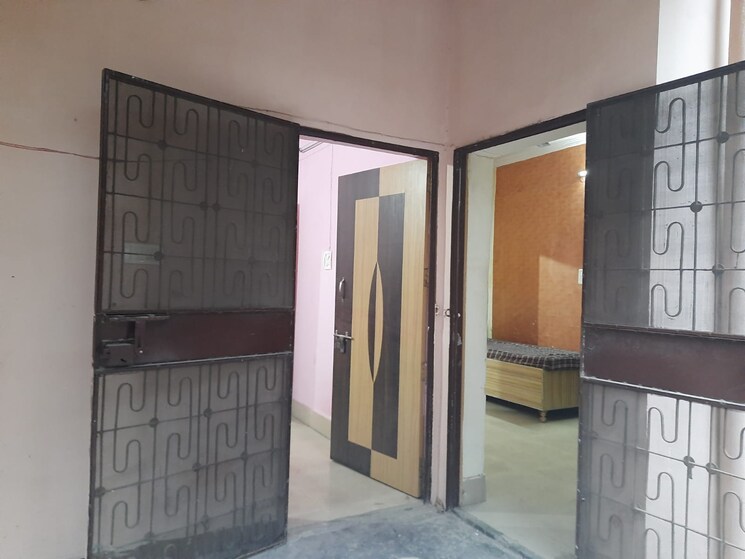 Room, gtb enclave 3 Bedroom 900 Sq.Ft. Apartment In Gtb Enclave Delhi 9191596