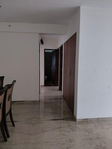Room in 2.5 BHK Apartment at Sumit Garden Grove, Borivali West – for Rent
