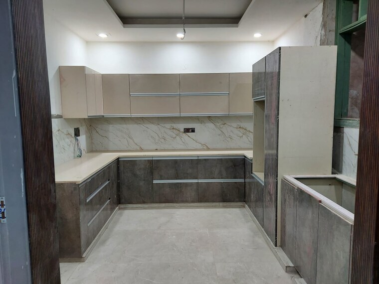 Kitchen, parklands 4 Bedroom 250 Sq.Yd. Builder Floor In Sector 85 Faridabad 9191578