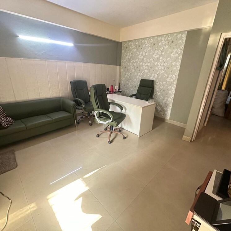 Team Area, klj-platinum-floors 2 Bedroom 1018 Sq.Ft. Apartment In Sector 77 Faridabad 9191716