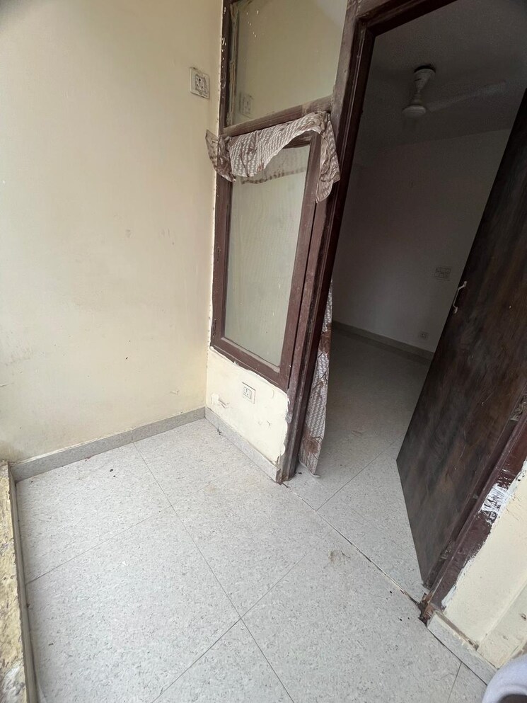 Room, saket 1 Bedroom 450 Sq.Ft. Builder Floor In Saket Delhi 9191738