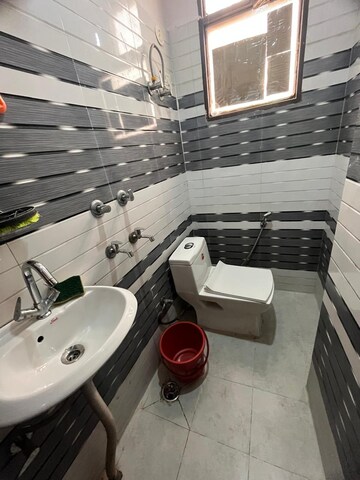 Master Bedroom in 1 BHK Builder Floor at Saket – for Rent