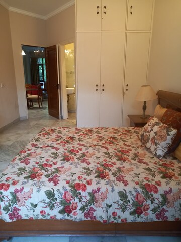 Bedroom in 3 BHK Builder Floor at Defence Colony – for Rent