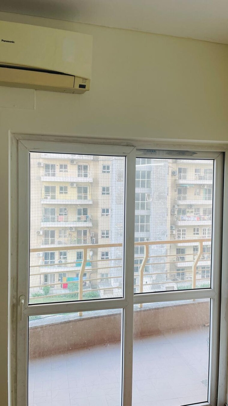 Room, bptp-the-resort 3 Bedroom 878 Sq.Ft. Apartment In Sector 75 Faridabad 9191759