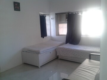 Living Room in 2 BHK Apartment at Vaikunth Apartment Bandra, Bandra West – for Sale