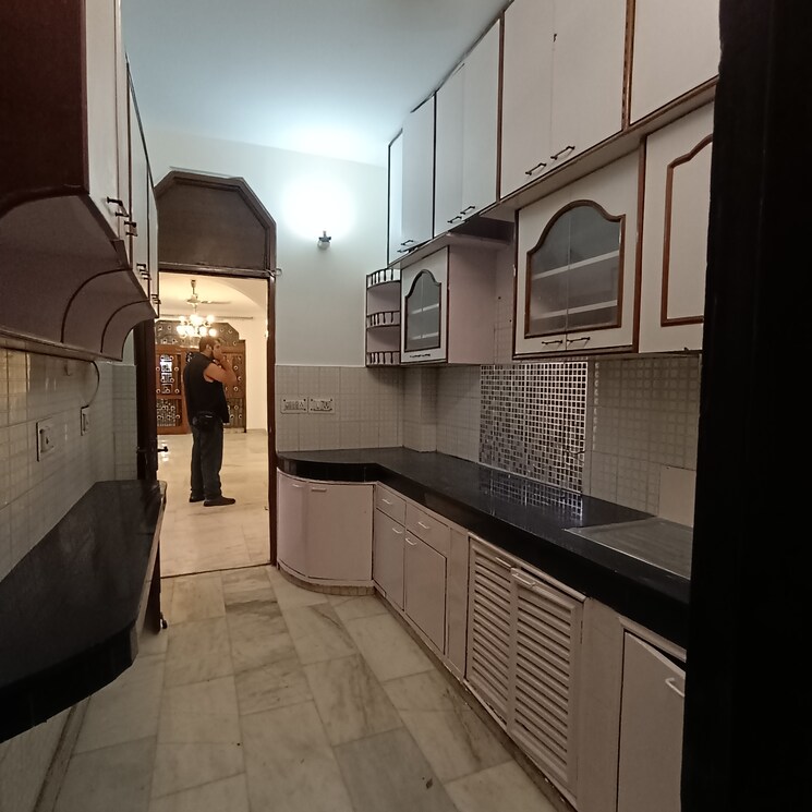Kitchen, nehru enclave 3.5 Bedroom 1800 Sq.Ft. Builder Floor In Nehru Enclave Delhi 9191772