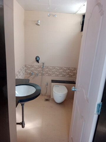 Bathroom in 2 BHK Apartment at Daulat Nagar, Anand Nagar – for Sale