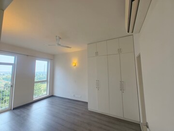2.5 BHK Apartment For Rent in Ireo The Corridors, Sector 67a