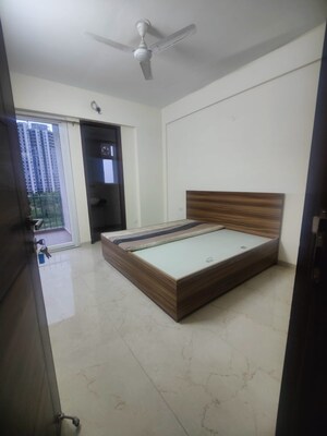 Room in 2.5 BHK Builder Floor at Smart World Gems, Sector 89 – for Sale