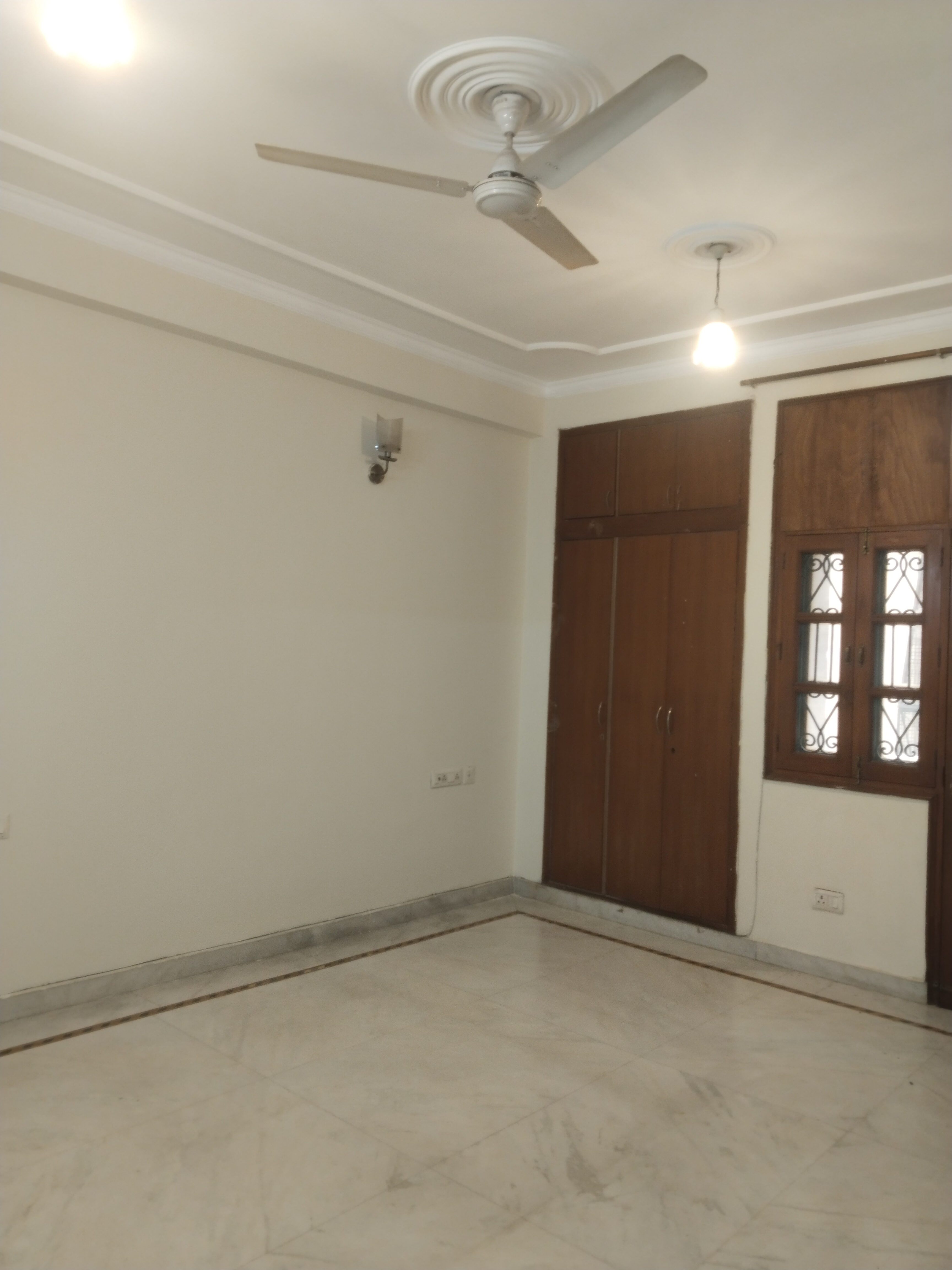 3 BHK + Pooja Room Builder Floor For Rent in Jasola Rwa Builder Floor 