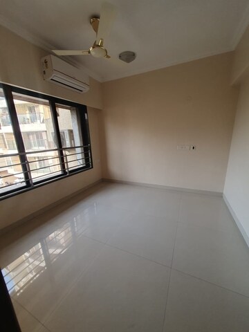 Room in 3 BHK Apartment at Prakash Two Roses, Bandra West – for Sale