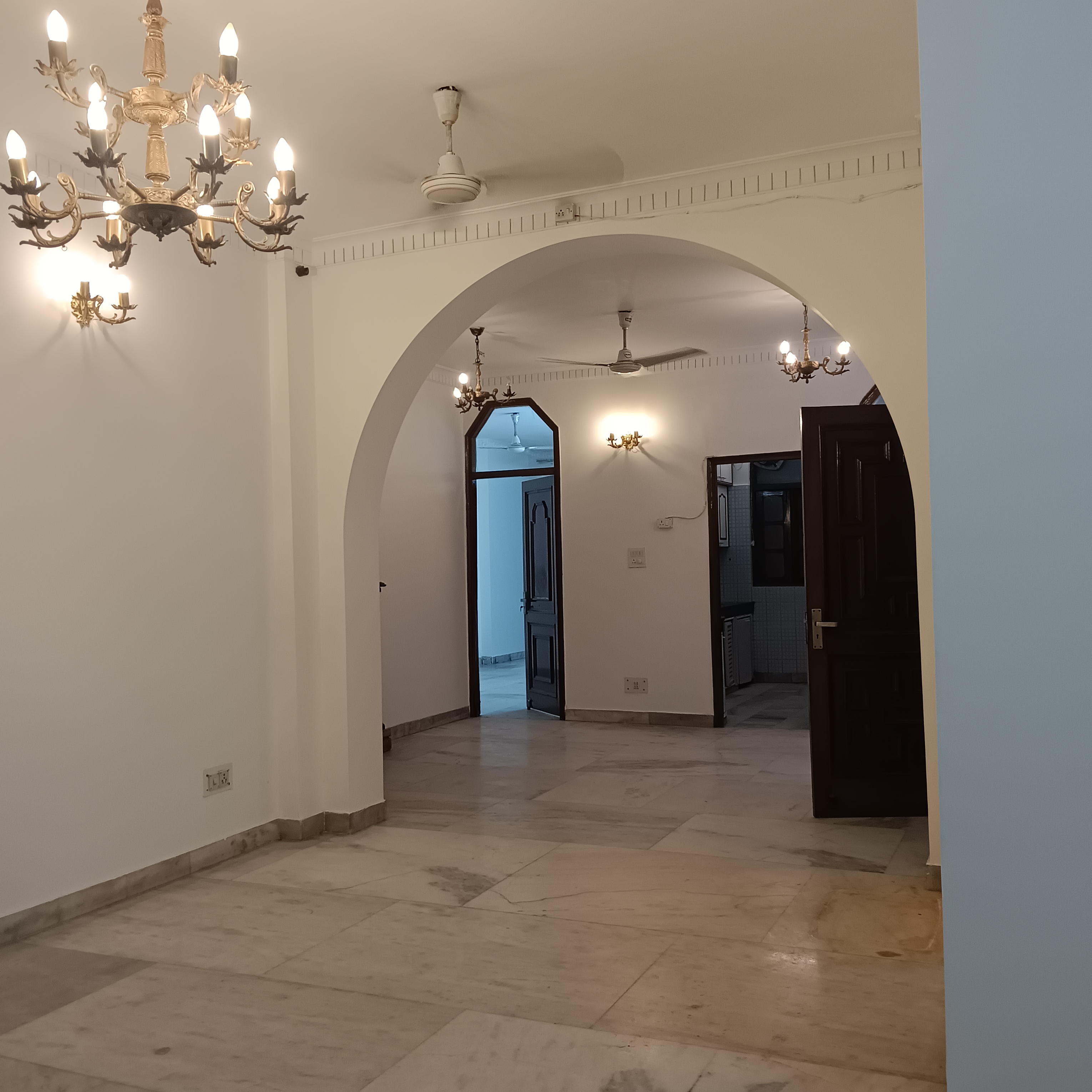 3.5 BHK + Extra Room Builder Floor For Rent in Nehru Enclave