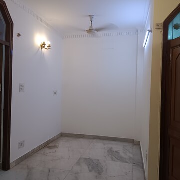 Bathroom in 3.5 BHK Builder Floor at Nehru Enclave – for Rent