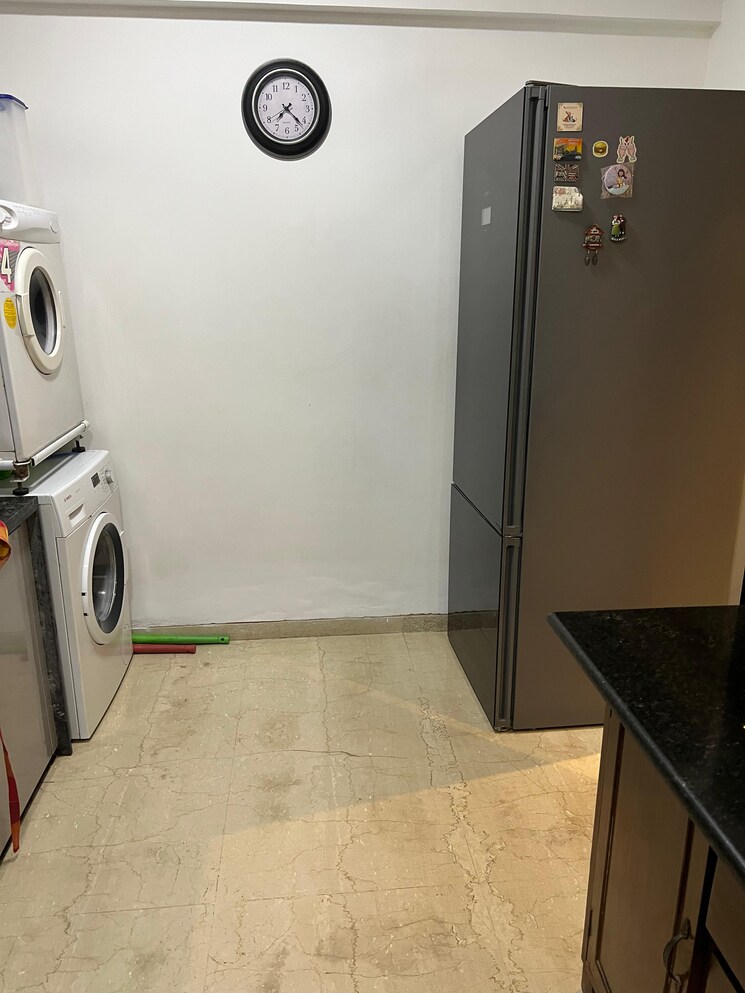 Bathroom, oberoi-realty-exquisite 3 Bedroom 1300 Sq.Ft. Apartment In Goregaon East Mumbai 9191862