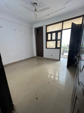 Room in 2 BHK Builder Floor at Saket – for Rent