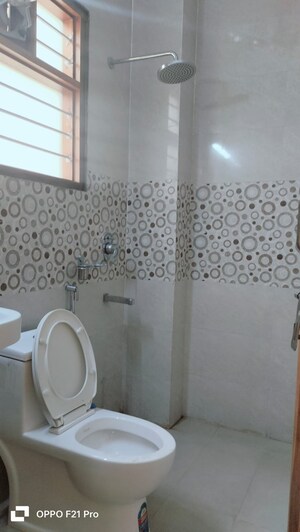 Bathroom in 2 BHK Builder Floor at Unitech South City II, Sector 50 – for Rent