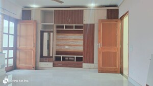 Room in 2 BHK Builder Floor at Unitech South City II, Sector 50 – for Rent