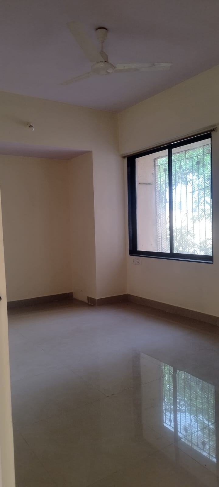 2 BHK + Pooja Room Apartment For Sale in Om Siddhi Apartment Kandivali