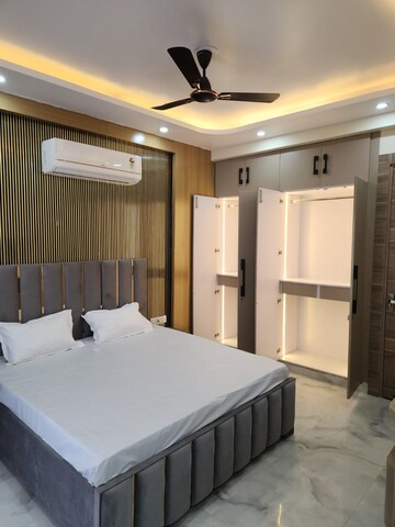 Bedroom in 1 BHK Builder Floor at Sector 52 – for Rent