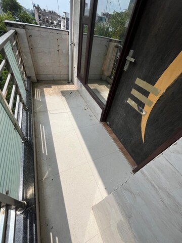 Balcony in 3 BHK Builder Floor at Saket – for Rent