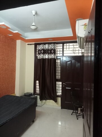 2 BHK Builder Floor For Rent in Sapphire Tower, Sector 104