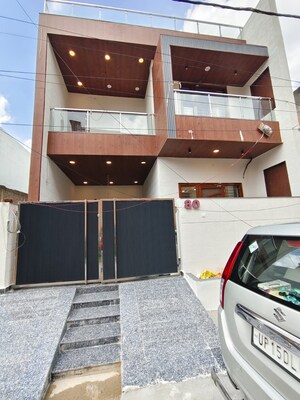 4 BHK Villa For Sale in Pallavpuram