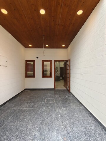 Room in 4 BHK Villa at Pallavpuram – for Sale