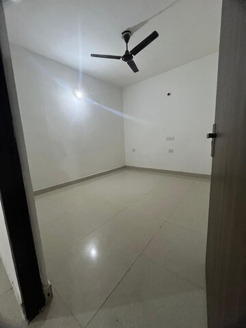Room in 2 BHK Builder Floor at Saket – for Rent