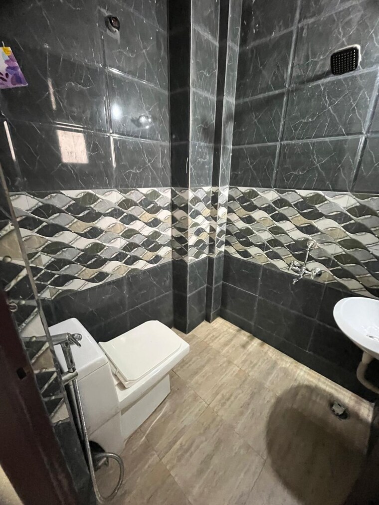 Master Bedroom, saket 2 Bedroom 1100 Sq.Ft. Builder Floor In Saket Delhi 9191932