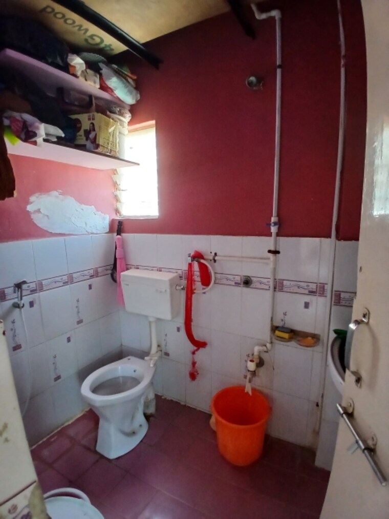 Bathroom, chandkheda 2 Bedroom 1089 Sq.Ft. Apartment In Chandkheda Ahmedabad 9191959