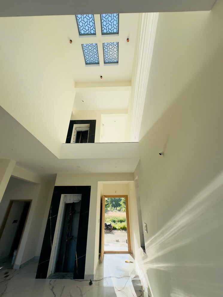 Other, off sarjapur road 4 Bedroom 2700 Sq.Ft. Villa In Off Sarjapur Road Bangalore 9191926