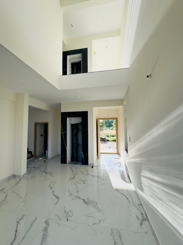 Room, off sarjapur road 4 Bedroom 2700 Sq.Ft. Villa In Off Sarjapur Road Bangalore 9191926