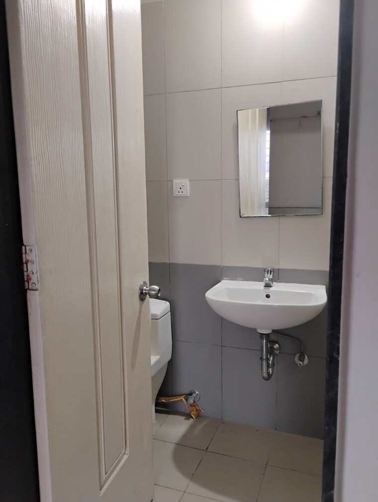 Bathroom, nanded-asawari 3 Bedroom 1500 Sq.Ft. Apartment In Nanded Pune 9191969
