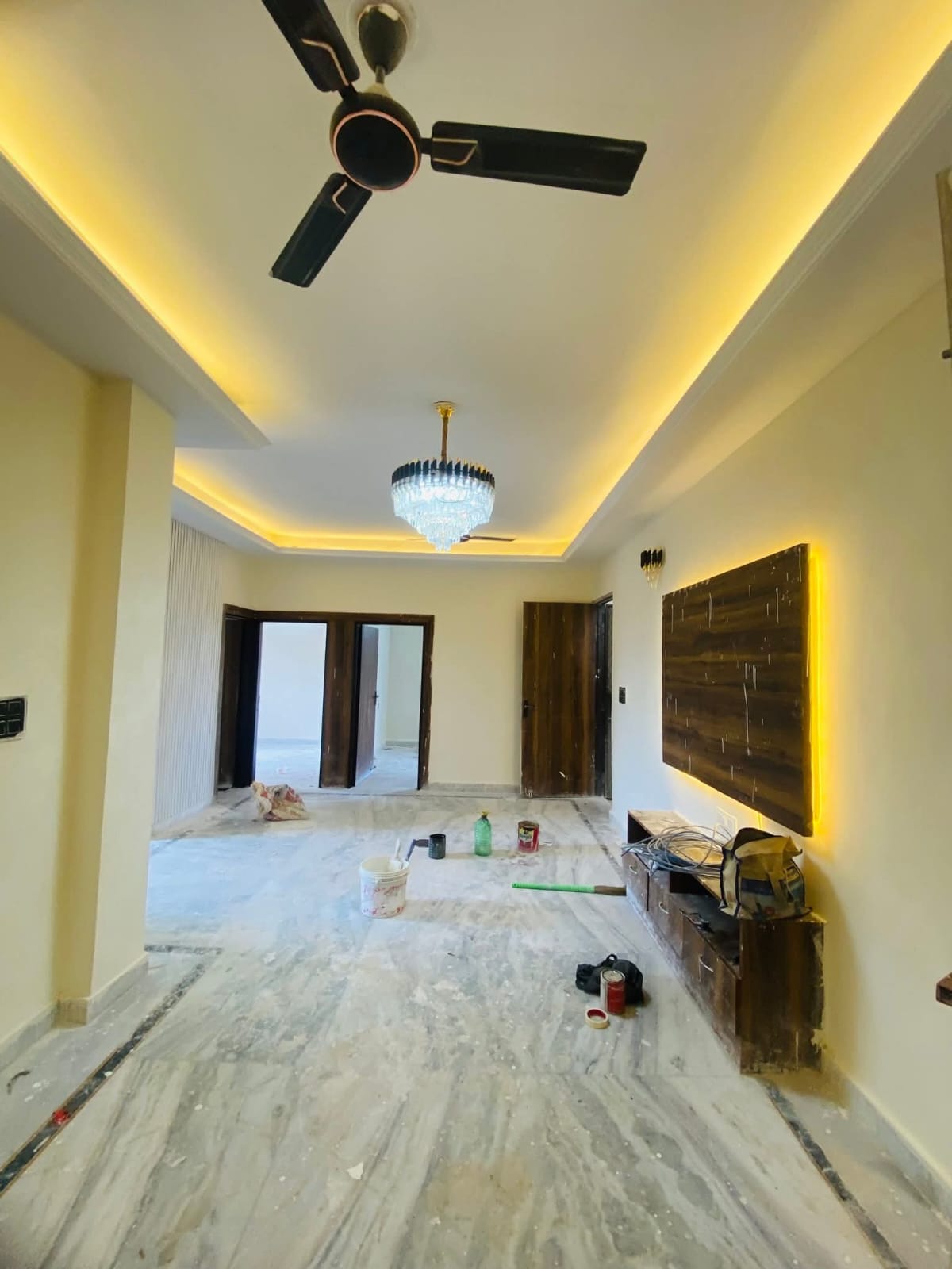 3 BHK + Pooja Room,Servant Room,Study Room,Extra Room Builder Floor For Rent in Green Fields Colony