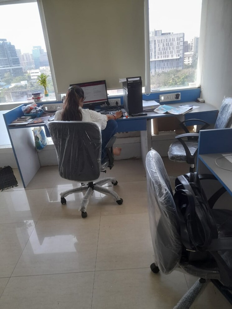 Team Area, dhanashree-heights Commercial Office Space 665 Sq.Ft. In Andheri West Mumbai 9192015