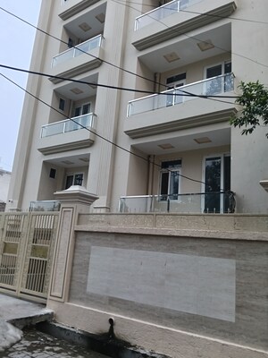 3.5 BHK Apartment For Sale in Mahalaxmi Apartments Mahanagar, Mahanagar