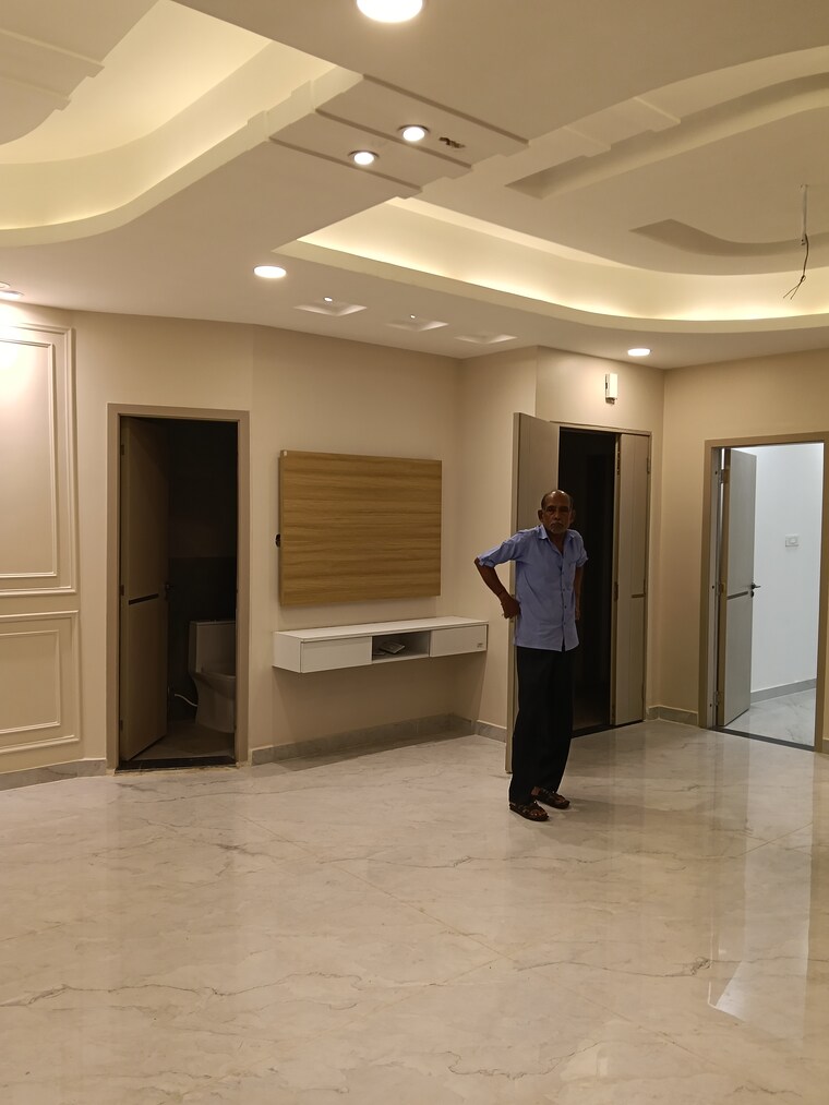  Parking, mahalaxmi-apartments-mahanagar 3.5 Bedroom 1800 Sq.Ft. Apartment In Mahanagar Lucknow 9192051