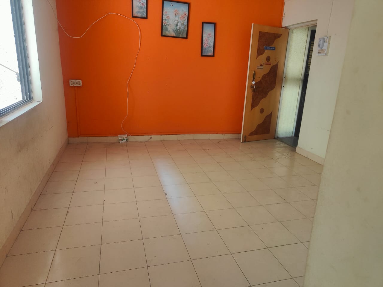 1 BHK + Servant Room Apartment For Sale in Tarkeshwar Kunj