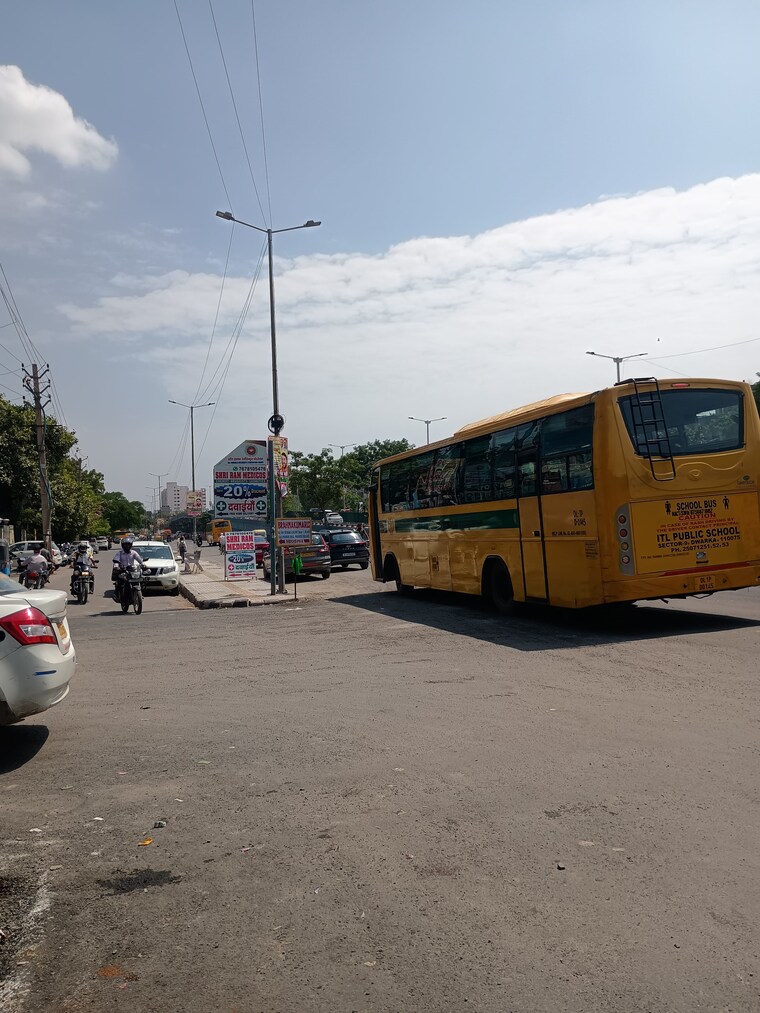  Parking, sector 1 dwarka 2 Bedroom 700 Sq.Ft. Builder Floor In Sector 1 Dwarka Delhi 9162874